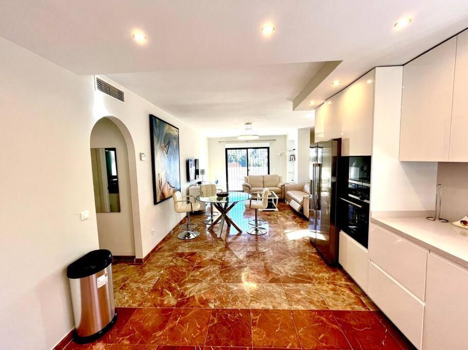 8 Personas Piscina Wifi Apartment Marbella